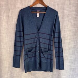 Patagonia Lightweight Merino Wool Cardigan Sweater Blue Stripes Size M